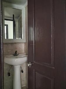 Common Bathroom Image of 1165 Sq.ft 3 BHK Apartment / Flat for sale in Paras Seasons, Sector 168 Noida for Rs. 9600000