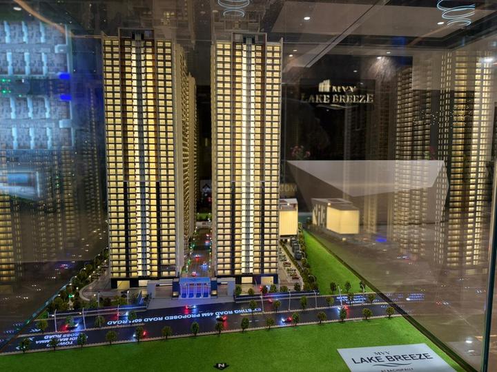 Mvv Lake breez Main Image 1