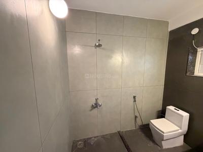 Bathroom Image of 2200 Sq.ft 3 BHK Apartment / Flat for rent in Jubilee Hills Hyderabad for Rs. 75000