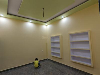 Bedroom Image of 1212 Sq.ft 4 BHK Independent House for rent in Paharia Varanasi for Rs. 18000