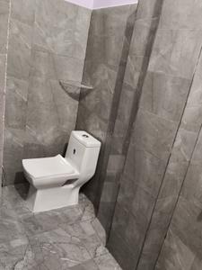 Bathroom Image of 150 Sq.ft 1 RK Independent House for rent in Murthal Khas Sonipat for Rs. 7500