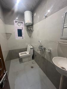 Bathroom Image of 1100 Sq.ft 3 BHK Apartment / Flat for rent in New Shimla Shimla for Rs. 31000