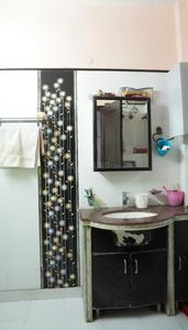 Kitchen Image of 1620 Sq.ft 3 BHK Builder Floor for sale in Preet Vihar New Delhi for Rs. 30000000