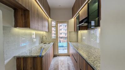 Kitchen Image of 1490 Sq.ft 2.5 BHK Apartment / Flat for rent in Panchsheel Wellington, Crossings Republik Ghaziabad for Rs. 22500