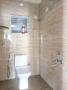 Common Bathroom Image of 800 Sq.ft 2 BHK Apartment / Flat for rent in K R Puram Bengaluru for Rs. 28000