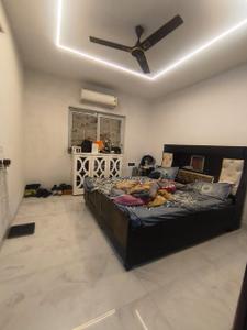 Bedroom Image of 350 Sq.ft 1 BHK Apartment / Flat for rent in DDA Flats Sarita Vihar, Sarita Vihar New Delhi for Rs. 25000