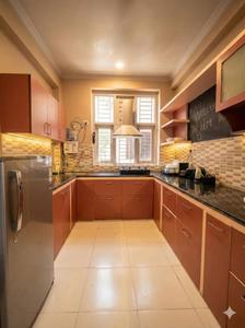 Kitchen Image of 1200 Sq.ft 3 BHK Apartment / Flat for rent in Shree RK Elinora, Zadeshwar Bharuch for Rs. 18000
