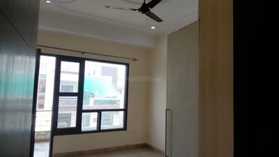 Bedroom Image of 2600 Sq.ft 3 BHK Builder Floor for rent in Sector 46 Noida for Rs. 37000