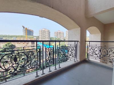 Balcony Image of 2700 Sq.ft 3.5 BHK Apartment / Flat for sale in K Raheja Vistas Premiere Magna, Mohammed Wadi Pune for Rs. 34000000
