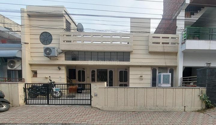 Sector 60 Main Image 1