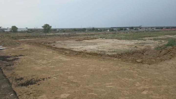 Baraut Main Image 1