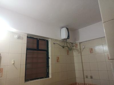 AV Oakwoods Apartment Bathroom Two 4