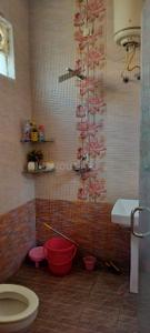 Bathroom Image of 1080 Sq.ft 5 BHK Independent House for sale in Mundi Kharar Mohali for Rs. 9000000