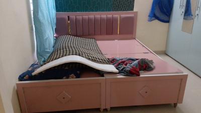 Bedroom Image of 1150 Sq.ft 2 BHK Apartment / Flat for rent in Sunil Agrawal Nilgiri Apartment, Dudhia Indore for Rs. 18000
