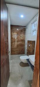 Bathroom Image of 1000 Sq.ft 3 BHK Builder Floor for rent in Vikaspuri New Delhi for Rs. 40000