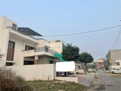 Image of 3240 Sq.ft 5 BHK Independent House for sale in Sector 65, Faridabad for Rs. 65000000