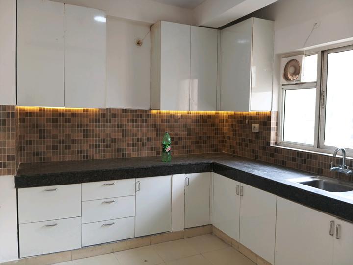 Orris Aster Court Main Image 1