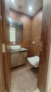 Bathroom Image of 2700 Sq.ft 4 BHK Builder Floor for sale in Mansarover Garden New Delhi for Rs. 52500000