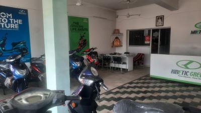 Kitchen Image of 1800 Sq.ft 2 BHK Independent House for sale in Gomti Nagar Lucknow for Rs. 23500000