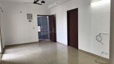 Living Room Image of 1340 Sq.ft 3 BHK Apartment / Flat for rent in Gulshan Ikebana, Sector 143 Noida for Rs. 32000