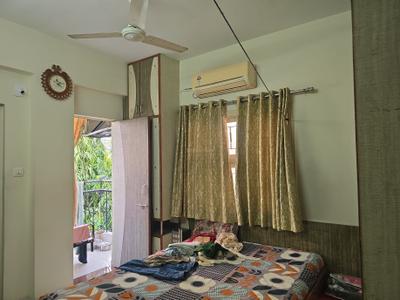Bedroom Image of 972 Sq.ft 2 BHK Apartment / Flat for sale in Paldi Ahmedabad for Rs. 8500000