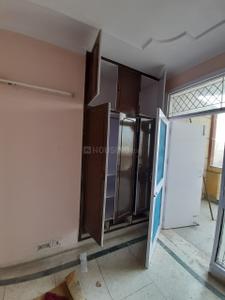 Bedroom Image of 1400 Sq.ft 2.5 BHK Apartment / Flat for rent in Varun Apartments, Sector 62 Noida for Rs. 28000