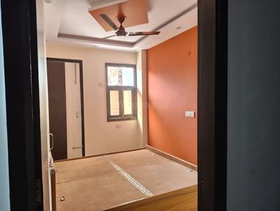 Bedroom Image of 624 Sq.ft 3 BHK Builder Floor for sale in Mahavir Enclave New Delhi for Rs. 5500000