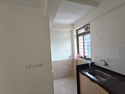 Kitchen Image of 1000 Sq.ft 3 BHK Apartment / Flat for rent in Enerrgia Skyi Manas Lake, Bhukum Pune for Rs. 25000