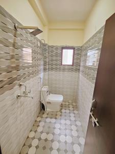 Bathroom Image of 900 Sq.ft 2 BHK Builder Floor for rent in Sector 41 Gurgaon for Rs. 42000