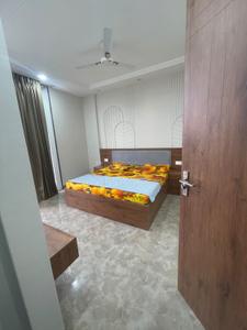 Bedroom Image of 550 Sq.ft 1 BHK Apartment / Flat for rent in Hazratganj Lucknow for Rs. 9000