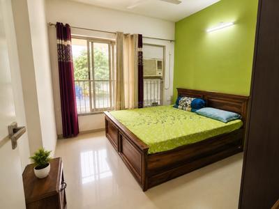 Bedroom Image of 1400 Sq.ft 2.5 BHK Apartment / Flat for sale in Adani The Meadows, Shantigram Ahmedabad for Rs. 11000000