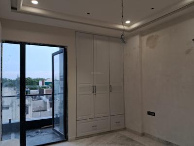 Bedroom Image of 1800 Sq.ft 3 BHK Builder Floor for sale in Paschim Vihar New Delhi for Rs. 40000000