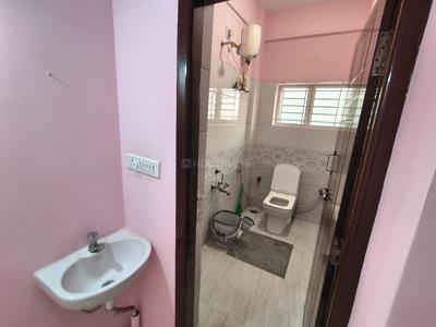 Bathroom Image of 650 Sq.ft 1 BHK Apartment / Flat for rent in Kadubeesanahalli Bengaluru for Rs. 26001