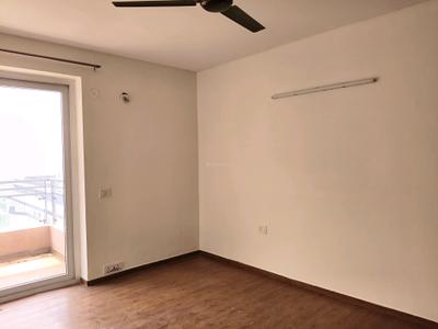 Bedroom Image of 2600 Sq.ft 3 BHK Apartment / Flat for sale in DLF The Primus, Sector 82A Gurgaon for Rs. 44000000
