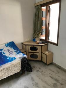 Bedroom Image of 1250 Sq.ft 2 BHK Apartment / Flat for rent in Shahibaug Ahmedabad for Rs. 22000