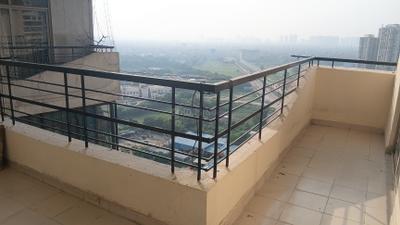 Balcony Image of 1050 Sq.ft 2.5 BHK Apartment / Flat for sale in Ajnara Gen X, Crossings Republik Ghaziabad for Rs. 7700000