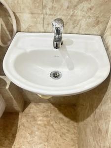 Bathroom Image of oxo express stay in Chembur, Mumbai