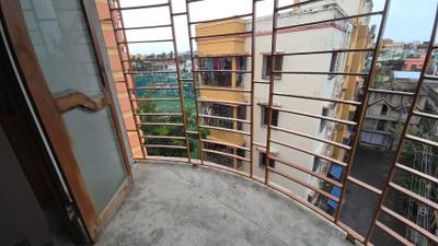 Balcony Image of 1100 Sq.ft 3 BHK Apartment / Flat for sale in Dum Dum Kolkata for Rs. 4950000
