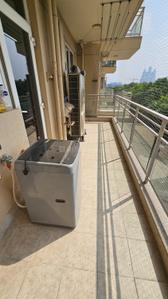 Balcony Image of 2575 Sq.ft 4 BHK Apartment / Flat for rent in DLF The Primus, Sector 82A Gurgaon for Rs. 72000