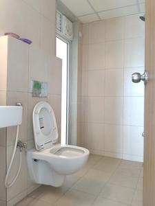 Common Bathroom Image of 1200 Sq.ft 3 BHK Apartment / Flat for rent in Godrej Emerald, Kasarvadavali Thane for Rs. 45798