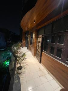 Image of 1700 Sq.ft 2 BHK Builder Floor for rent in Sector 56, Noida for Rs. 30000