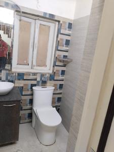 Image of 4500 Sq.ft 4.5 BHK Duplex for rent in Sector 40, Noida for Rs. 75000