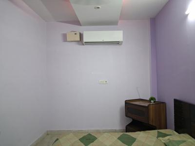 Bedroom Image of 670 Sq.ft 1 BHK Builder Floor for rent in Bindapur New Delhi for Rs. 19000