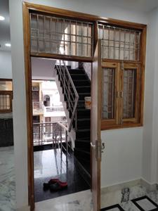 Balcony Image of 550 Sq.ft 1 BHK Builder Floor for rent in Sector 8 Rohini New Delhi for Rs. 17500