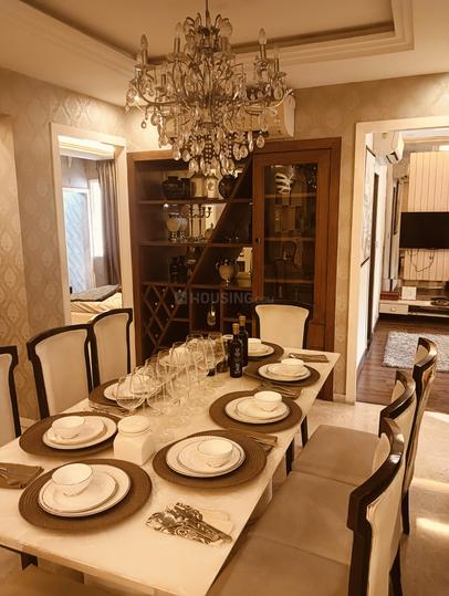 New Luxury Flat hazratganj jopling Roud Main Image 1