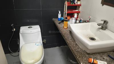 Image of 1217 Sq.ft 2.5 BHK Apartment / Flat for rent in RG Residency, Sector 120, Noida for Rs. 28000