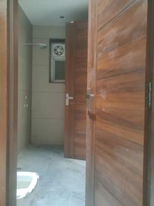 Common Bathroom Image of 2025 Sq.ft 4 BHK Builder Floor for sale in Green Field Colony Faridabad for Rs. 19500000