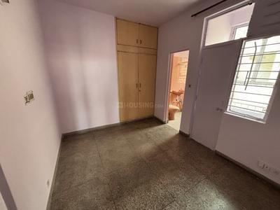 Bedroom Image of 810 Sq.ft 2 BHK Apartment / Flat for sale in Antariksha Apartments, Vikaspuri New Delhi for Rs. 9500000