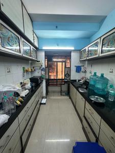 Kitchen Image of 820 Sq.ft 2 BHK Apartment / Flat for sale in Green Court, Andheri West Mumbai for Rs. 29000000