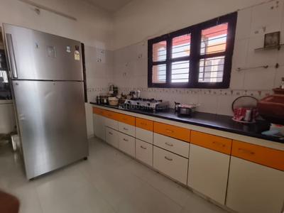 Kitchen Image of 1500 Sq.ft 4 BHK Villa for rent in New Alkapuri Vadodara for Rs. 30000